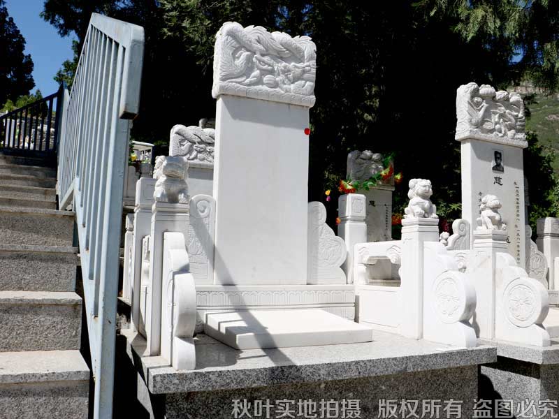 安灵园陵园传统碑型